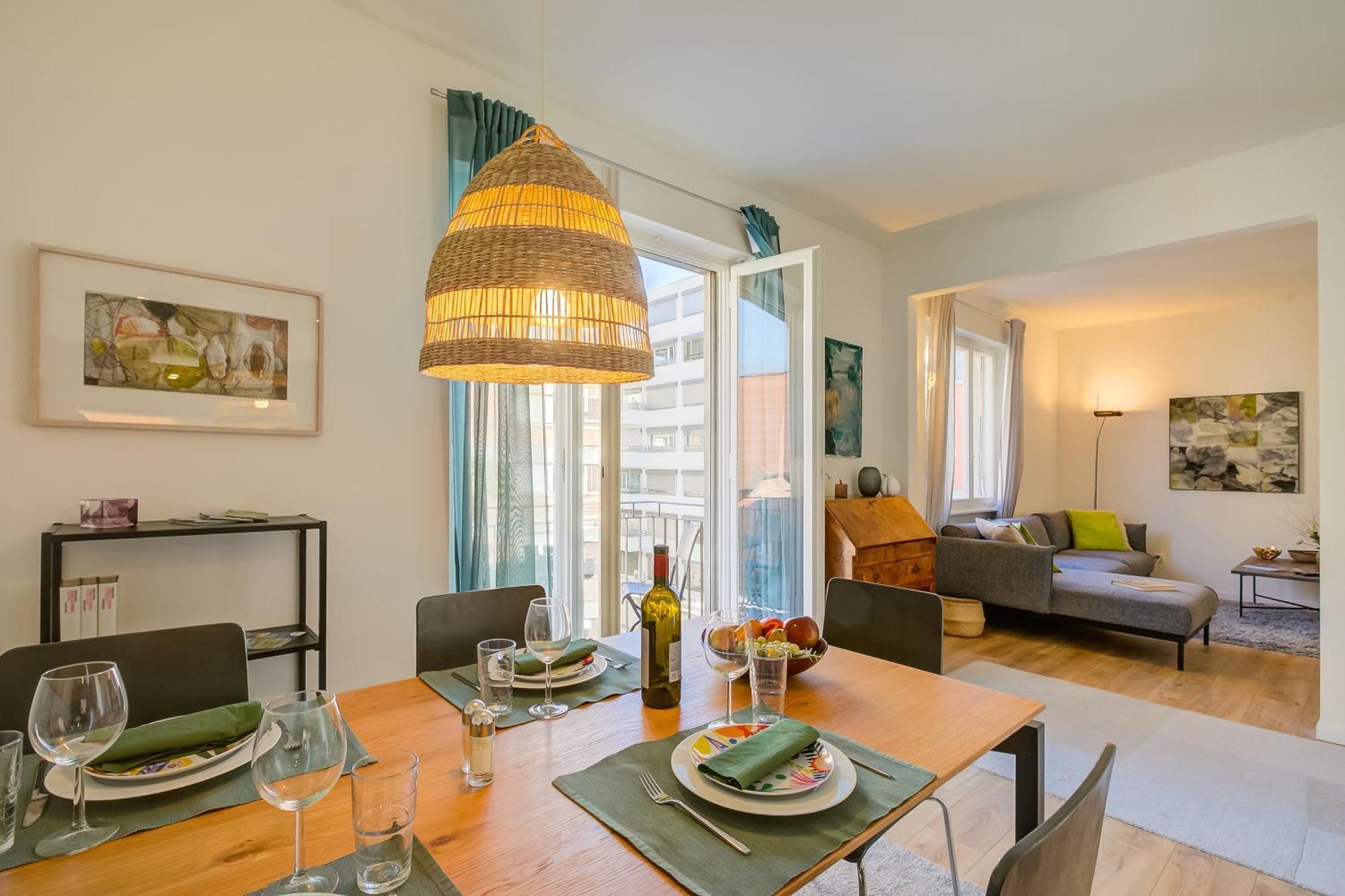 Modern - Happy Apartment